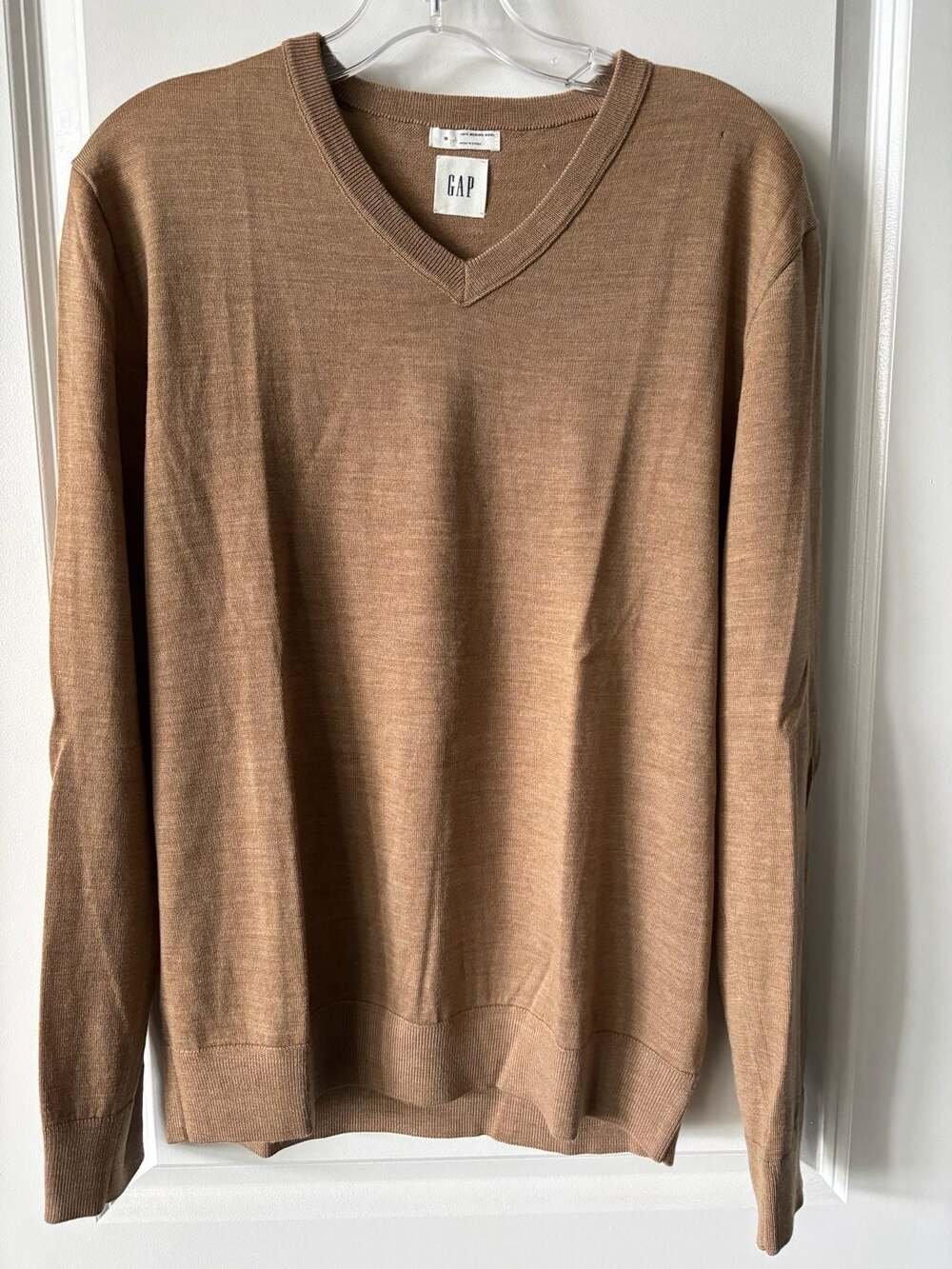 Gap Merino Vee OC Camel Hthr V-Neck 100% Merino Wool Sweater Medium